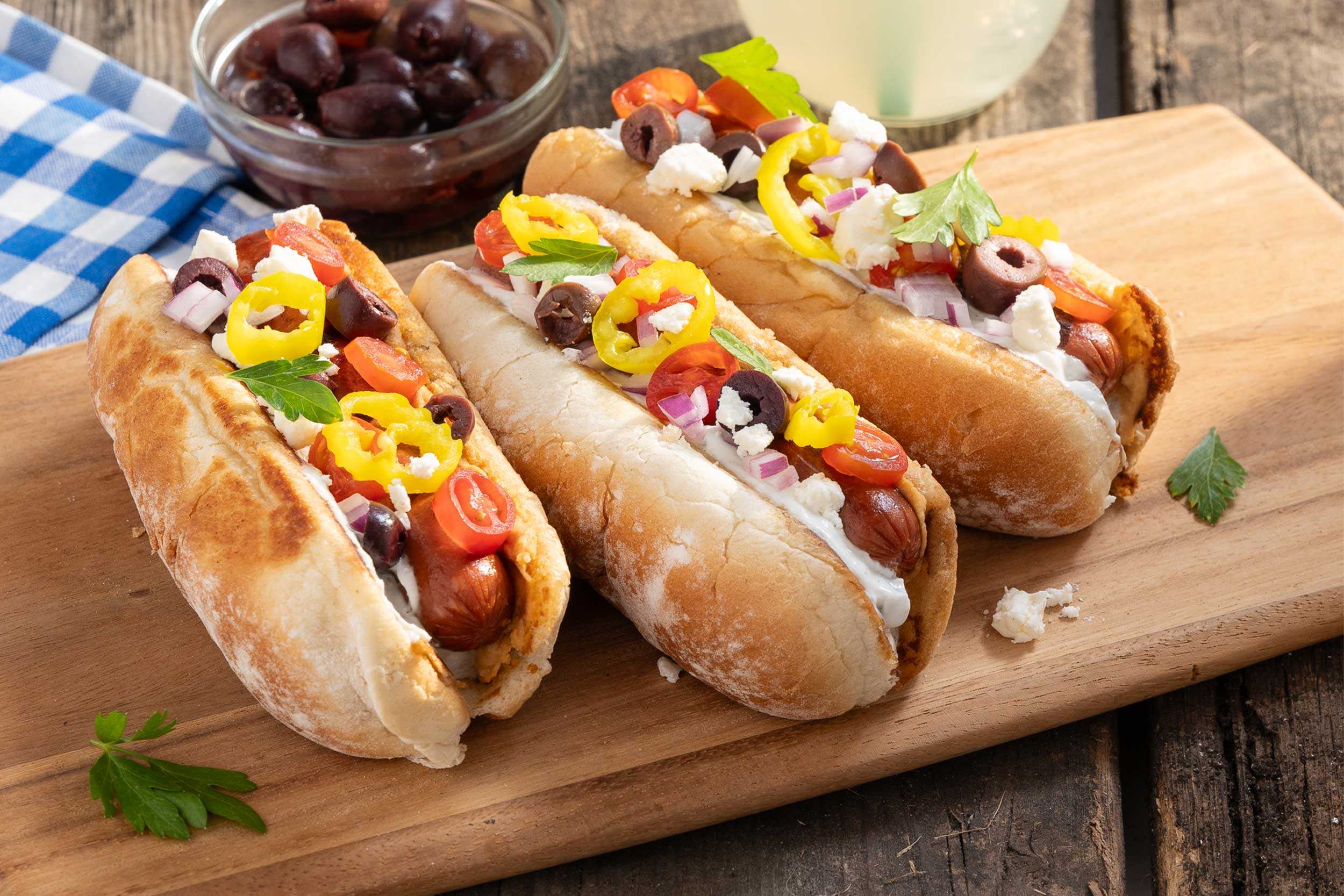 https://aml.bwdcdn.com/recipes/greek-hot-dog.jpg
